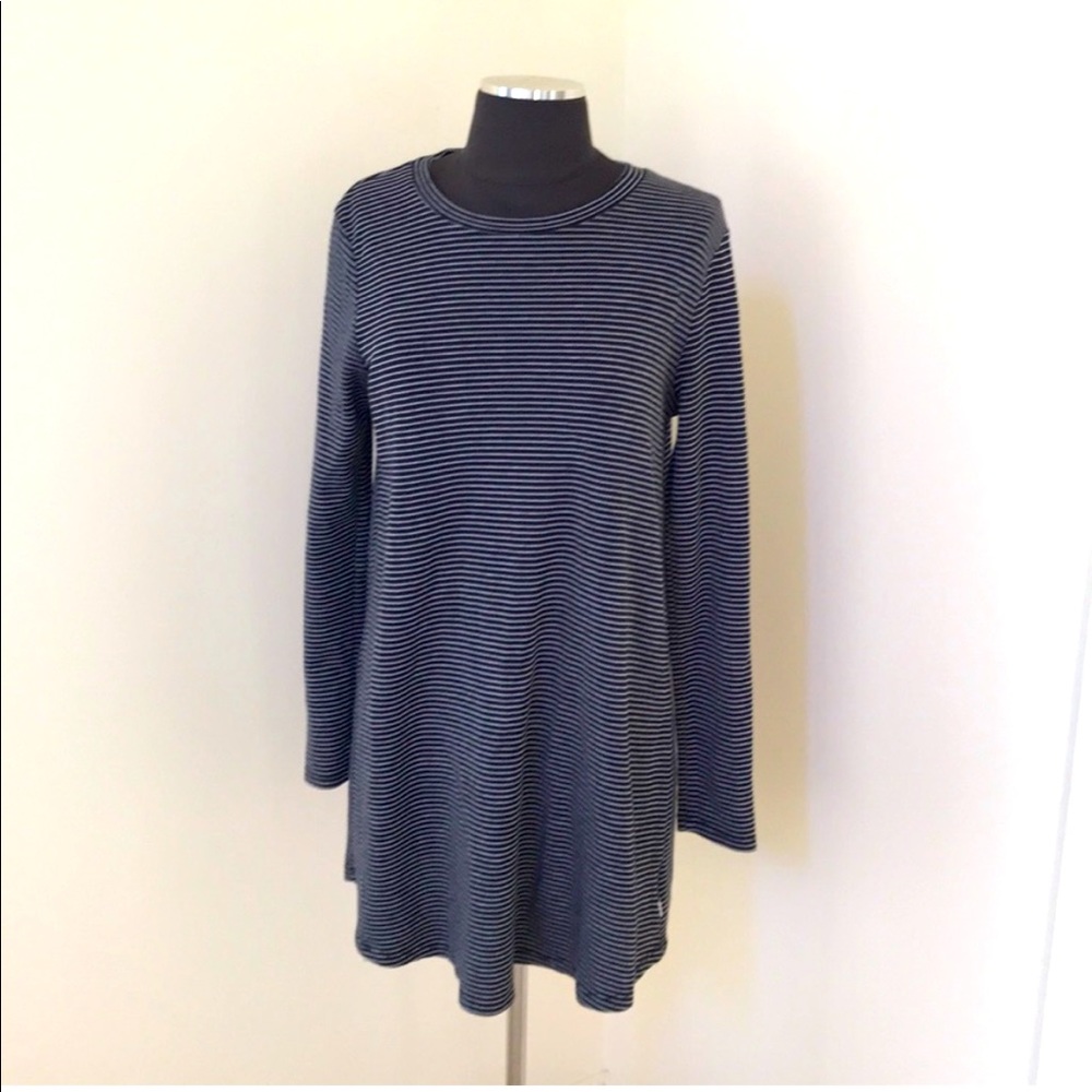 Vans medium black full sleeve dress